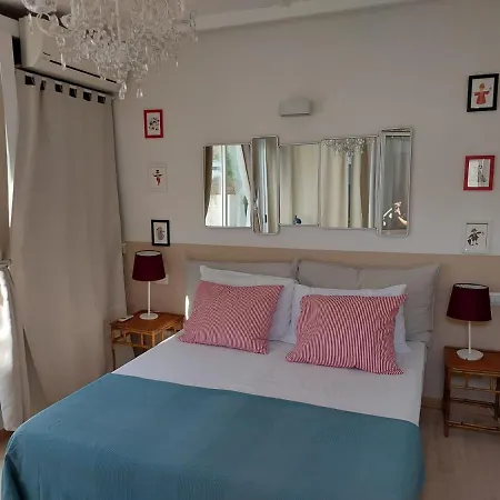 Appartement S- Loft With Balcony In The Historic Center